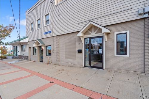 127 E 1st St, Oswego, NY, 13126-2104 | Card Image