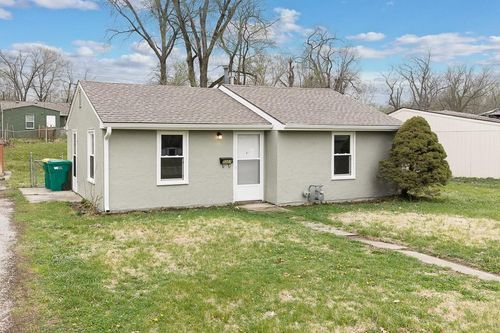 5007 August Lane, Kansas City, KS, 66106 | Card Image