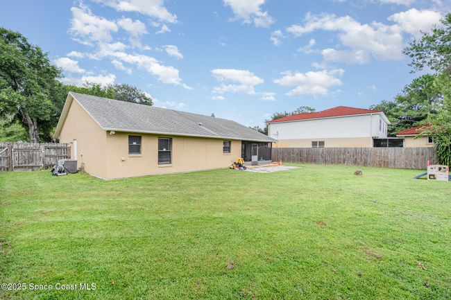 Large Fenced Backyard | Image 26