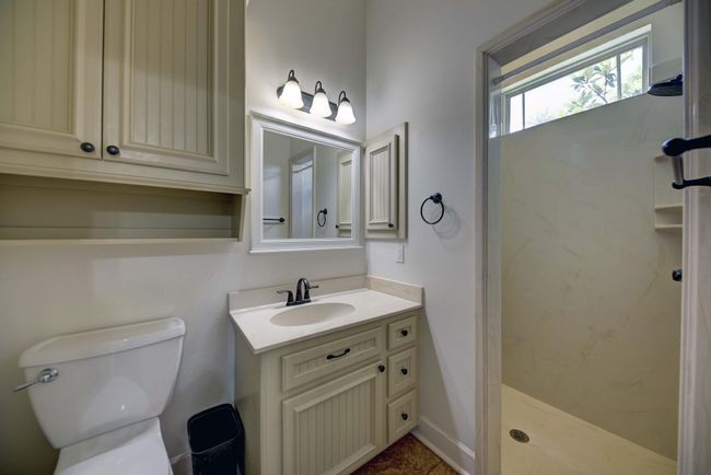 2nd Guest Bathroom with Shower. | Image 24