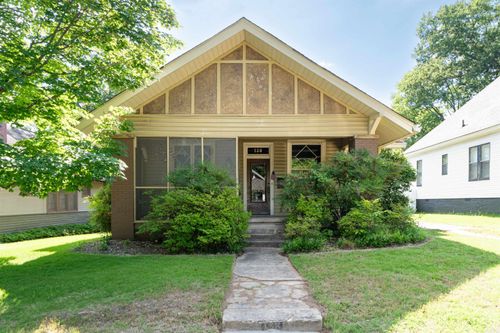 138 Booker St, Little Rock, AR, 72205-5814 | Card Image