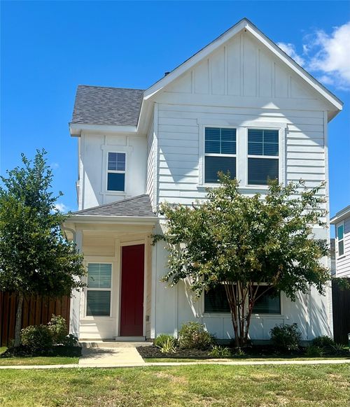 1404 Apricot Ln, Gainesville, TX, 76240-2468 | Card Image
