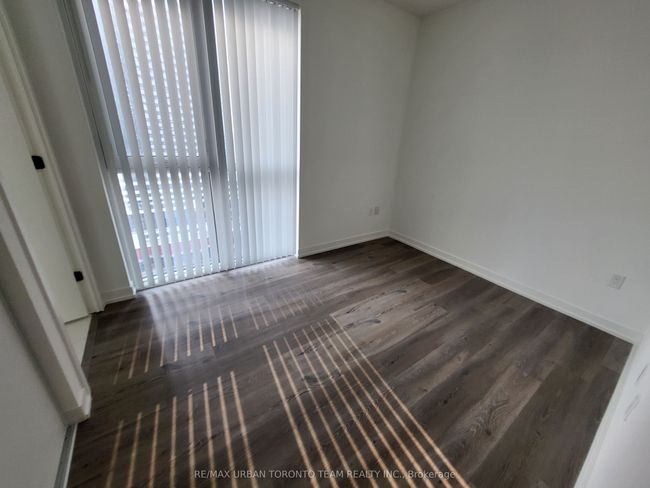 1612 - 28 Interchange Way, Condo with 2 bedrooms, 2 bathrooms and null parking in Concord ON | Image 8