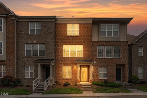 10024 Blackwell Dr, Raleigh, NC, 27617-4270 | Card Image