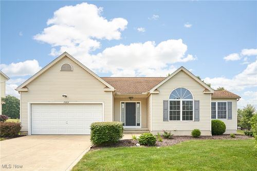 7303 Meadowhaven Dr, Chippewa Lake, OH, 44215-9804 | Card Image