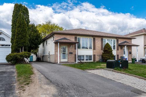 585 Gavin Crt, Kingston, ON, K7M8B8 | Card Image