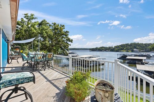32 Scenic Cir, Sunrise Beach, MO, 65079-5222 | Card Image