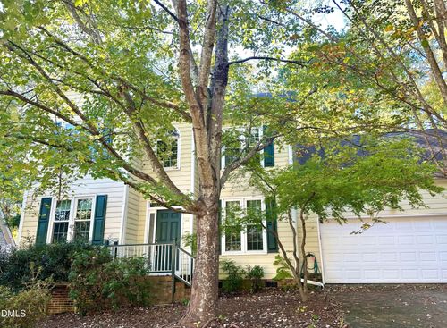 105 Whitlock Ln, Cary, NC, 27513-5190 | Card Image