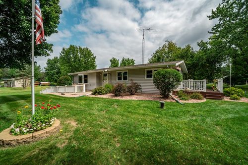 7012 560th St, Menomonie, WI, 54751-5577 | Card Image