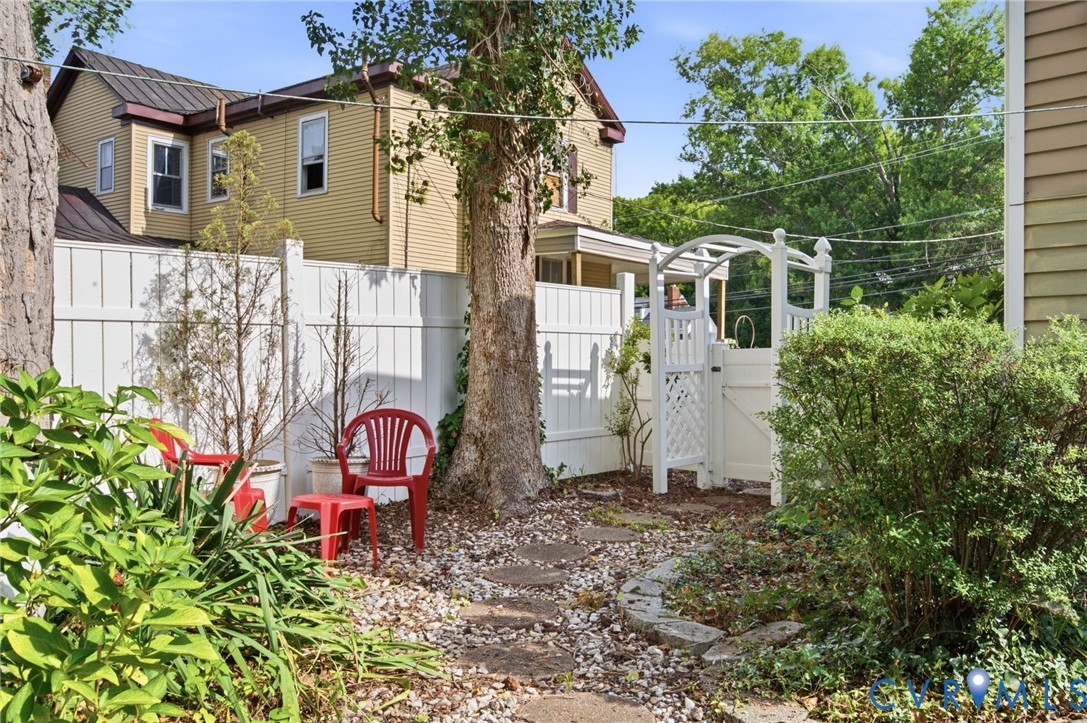 Residential in Unknown 5