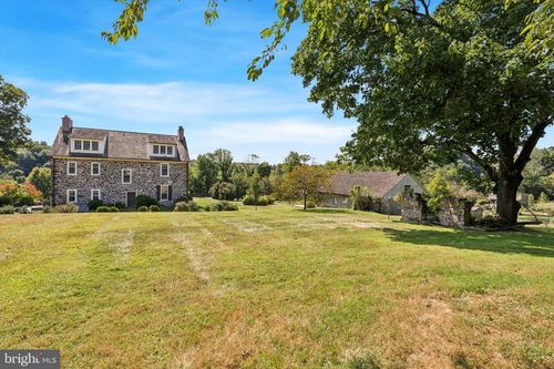 275 S Creek Rd, WEST CHESTER, PA, 19382-2036 | Card Image