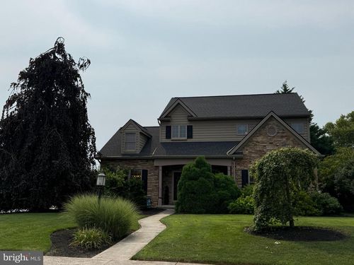 506 W Caracas Ave, HERSHEY, PA, 17033-1619 | Card Image