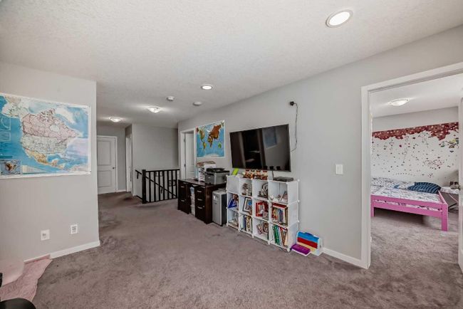 93 Red Sky Road Ne, Home with 3 bedrooms, 2 bathrooms and 4 parking in Calgary AB | Image 26