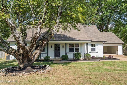 7188 Larkfield Cv, Olive Branch, MS, 38654-1335 | Card Image