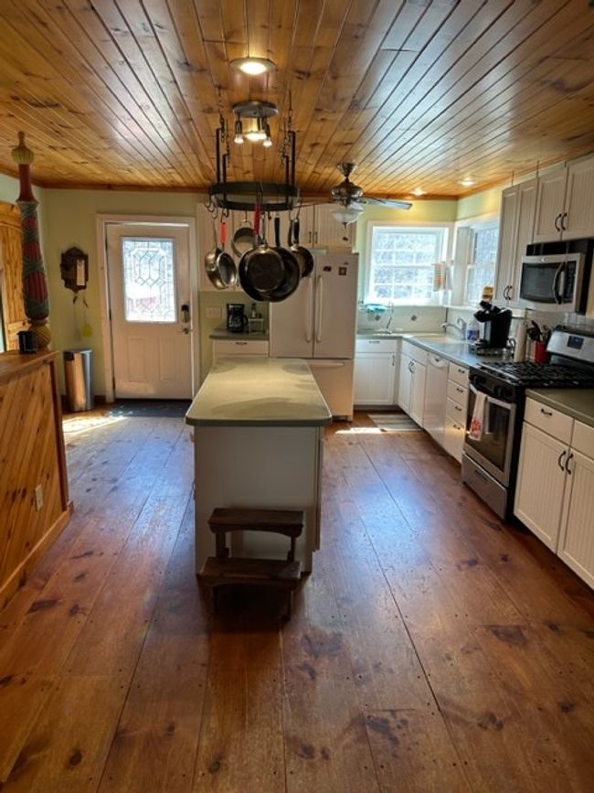 267 Sturgills Rd, House other with 3 bedrooms, 3 bathrooms and null parking in Mouth of Wilson VA | Image 25