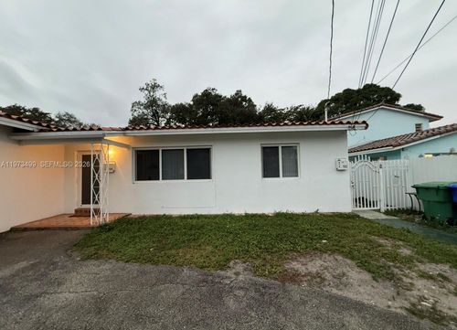 back-1122 Nw 32nd Ct, Miami, FL, 33125-2823 | Card Image