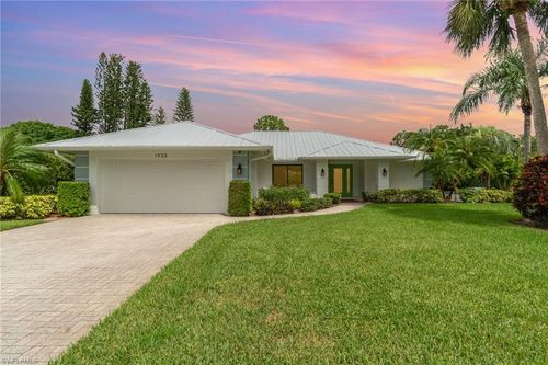 1933 Countess Ct, NAPLES, FL, 34110-1005 | Card Image