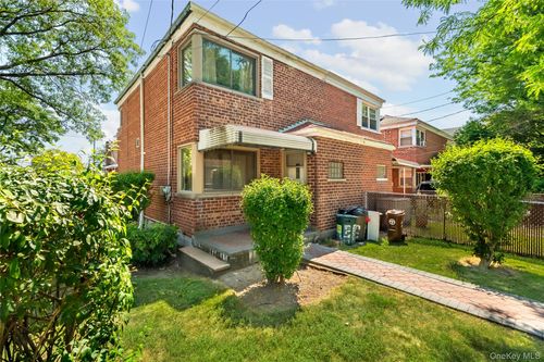 4242 Ely Ave, Bronx, NY, 10466-2036 | Card Image