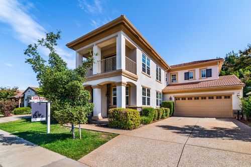 11737 Brook Valley Way, Rancho Cordova, CA, 95742-8025 | Card Image