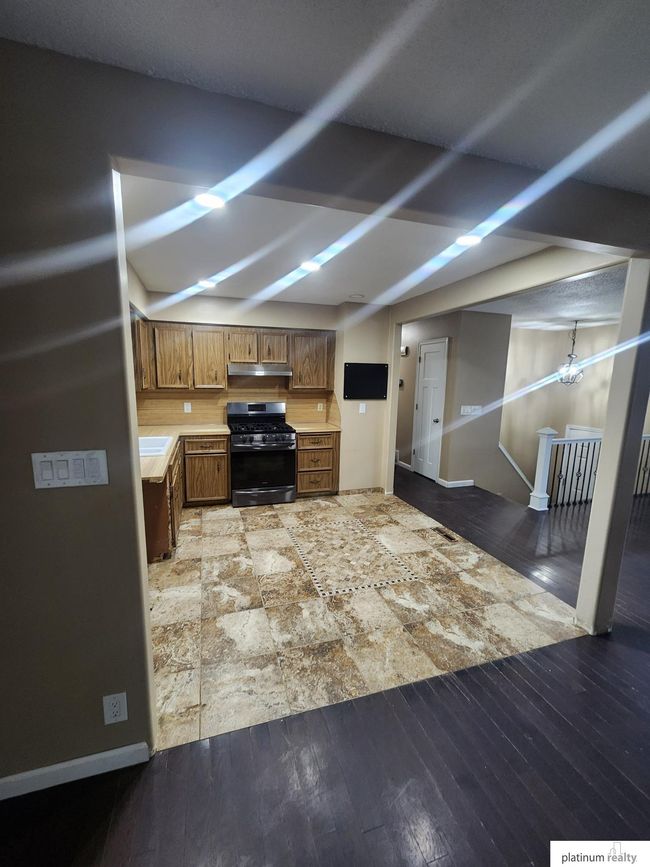5020 N 106 Th St, House other with 3 bedrooms, 2 bathrooms and 2 parking in Omaha NE | Image 8