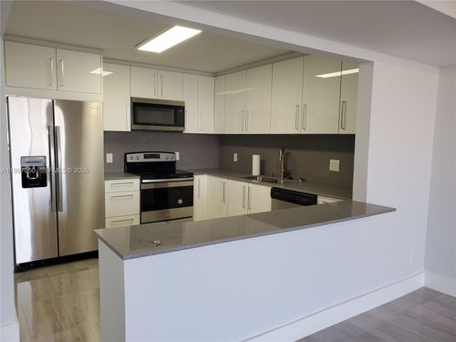 1105-13499 Biscayne Blvd, NORTH MIAMI, FL, 33181-2043 | Card Image