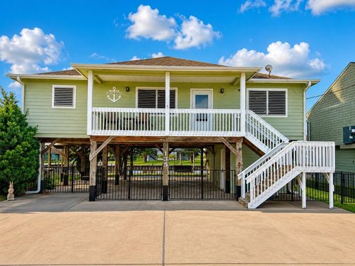 135 Sand Shoals Rd, Freeport, TX, 77541-7909 | Card Image