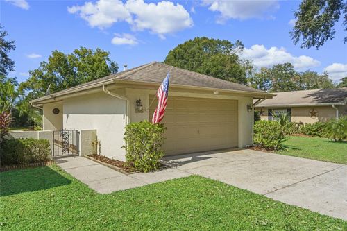 466 Muirfield Ct, WINTER HAVEN, FL, 33884-1228 | Card Image
