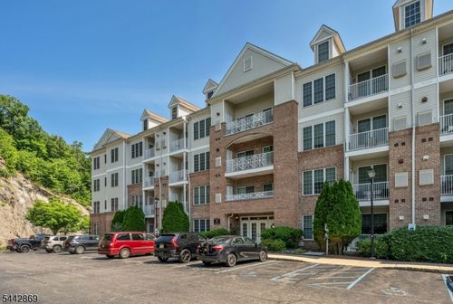 303-6303 Brookhaven Ct, Riverdale, NJ, 07457-1651 | Card Image