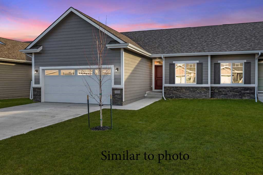 3rd Ave, Altoona, IA 50009