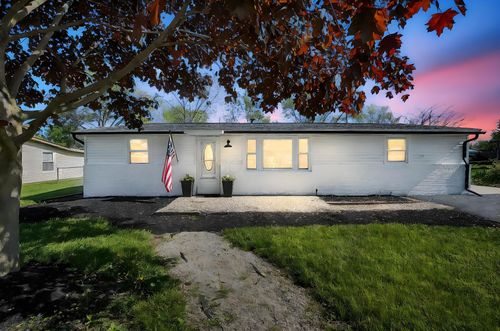 374 Green Ave, Groveport, OH, 43125-1319 | Card Image