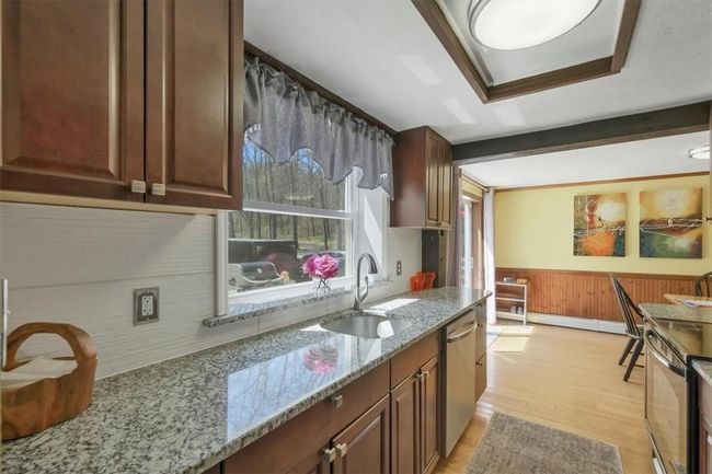 17 Lattimer Ln, House other with 3 bedrooms, 2 bathrooms and null parking in Wallkill NY | Image 5