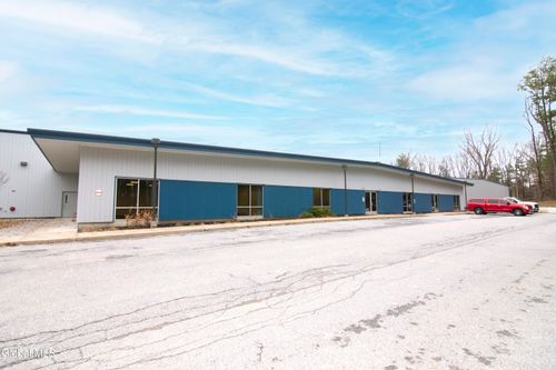 3 Unlimited Dr, Saratoga Springs, NY, 12866-9080 | Card Image