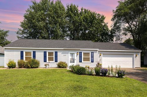 15107 Dunbar Ct, Apple Valley, MN, 55124-6891 | Card Image