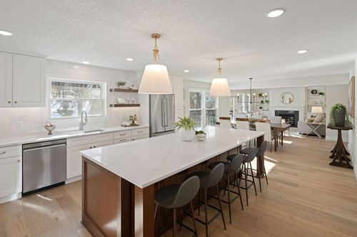 4205 W 42nd St, Edina, MN, 55416-5007 | Card Image