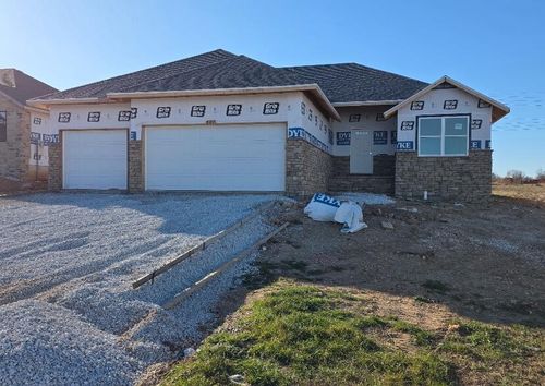 687 W Castor Loop, Nixa, MO, 65714-4285 | Card Image