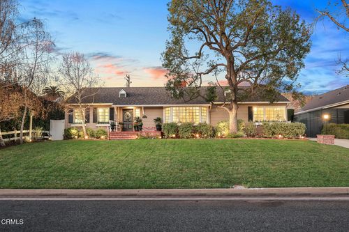 929 Milmada Dr, La Canada Flintridge, CA, 91011-2521 | Card Image