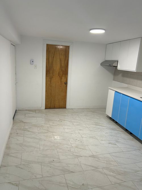 1955A Rue Grenet, Montréal, QC, H4L2R7 | Card Image