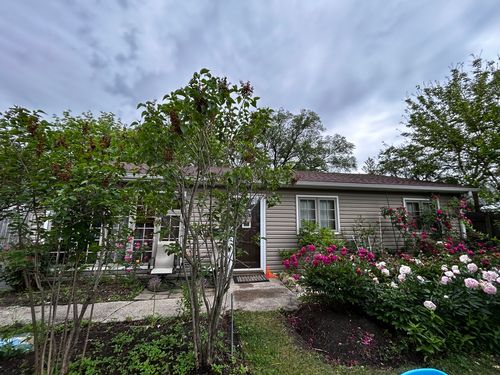 324 N Emerald Ave, Mundelein, IL, 60060-2148 | Card Image