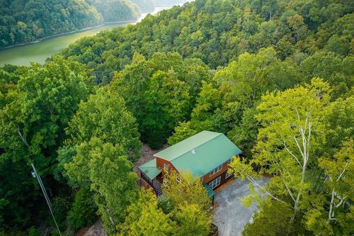 331 E Sunset Blvd, Allons, TN, 38541-6848 | Card Image