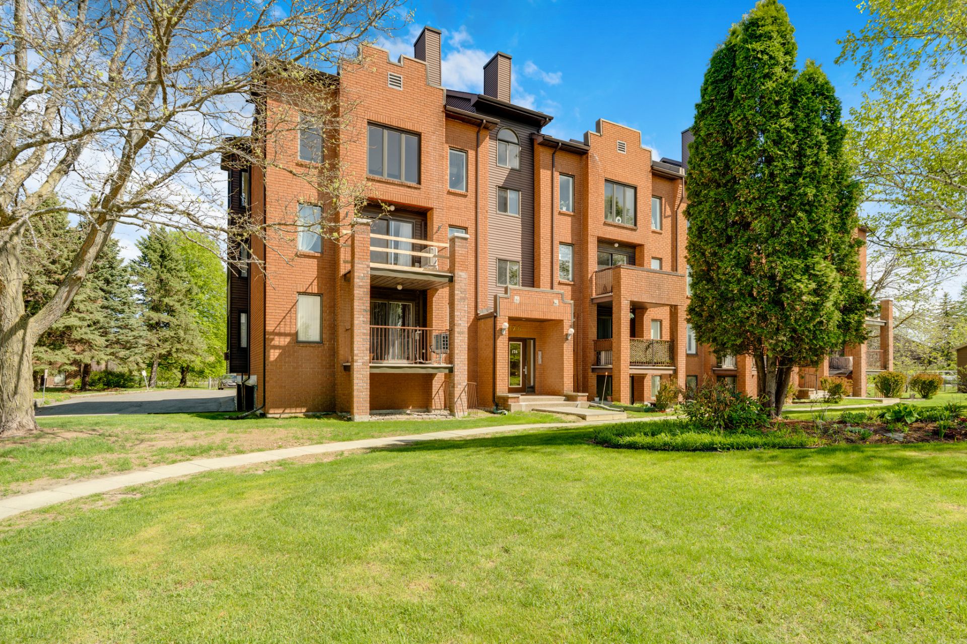 Residential in Gatineau (Gatineau) 5