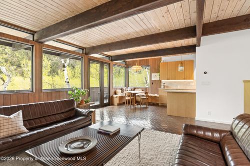 284 Eastwood Dr, Aspen, CO, 81611-2207 | Card Image