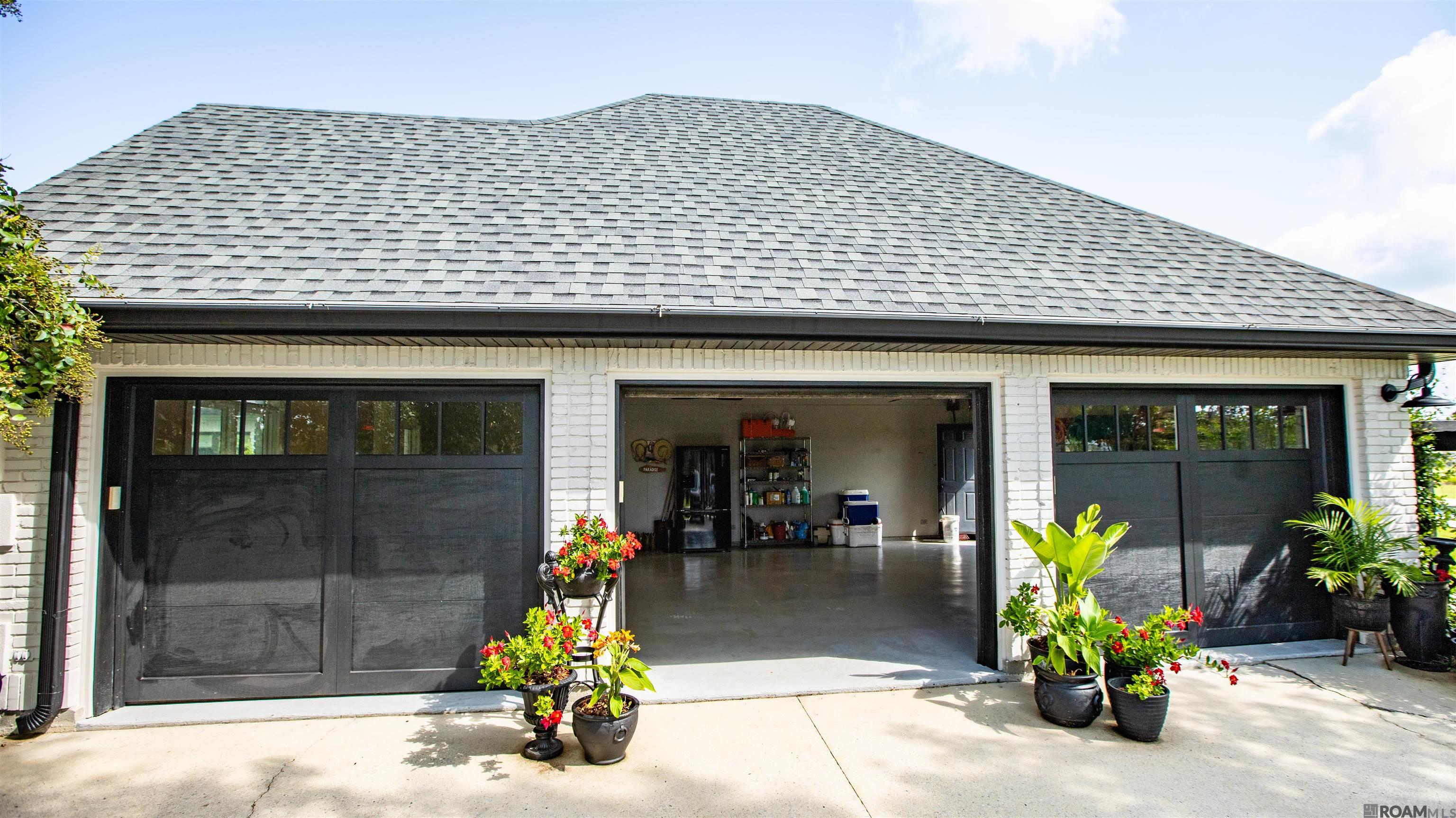 Residential in Cut Off 5