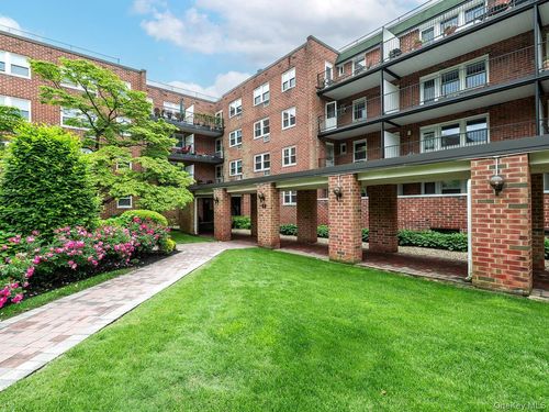 1a-32 Pearsall, Glen Cove, NY, 11542 | Card Image