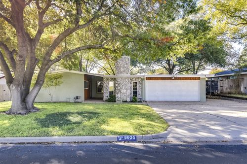 8025 Redwood Dr, Benbrook, TX, 76116-8586 | Card Image