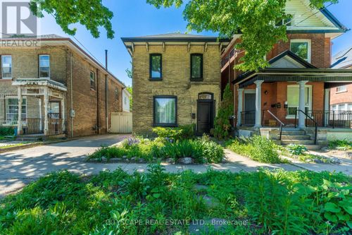 29 Arthur St, Brantford, ON, N3S3H4 | Card Image