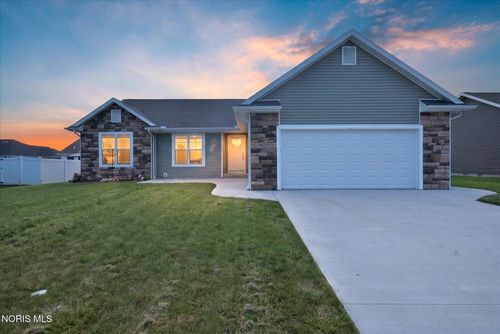 9277 Colonel Dr, Findlay, OH, 45840-1679 | Card Image