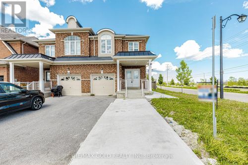 566 Bessborough Dr, Milton, ON, L9T8V9 | Card Image