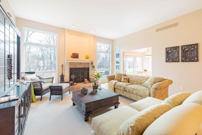 8555 Island Blvd, House other with 4 bedrooms, 3 bathrooms and null parking in Grosse Ile MI | Image 4