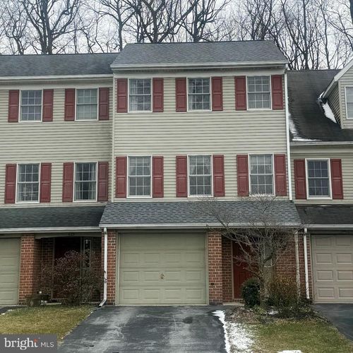 427 Crosswinds Dr, LITITZ, PA, 17543-7808 | Card Image