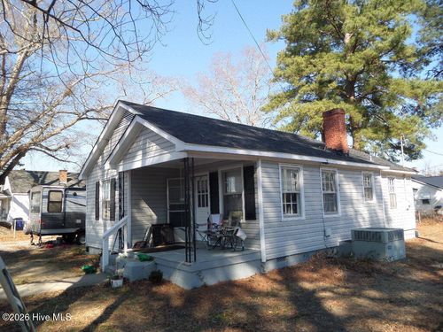 701 Hardee Rd, Kinston, NC, 28504-3303 | Card Image